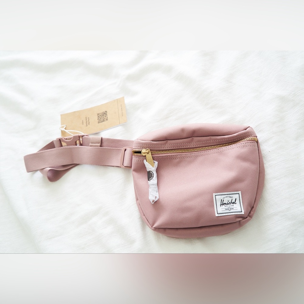 Herschel Settlement Hip Pack – Ash Rose – NWT